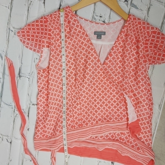 ANN Taylor Wrap 100% Silk Top - Picture 7 of 10